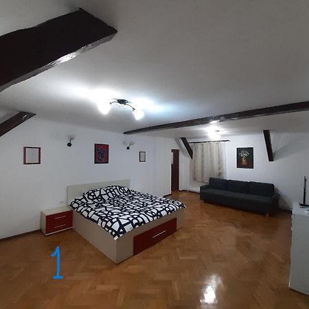 Old Town Studio Brasov Ngoại thất bức ảnh